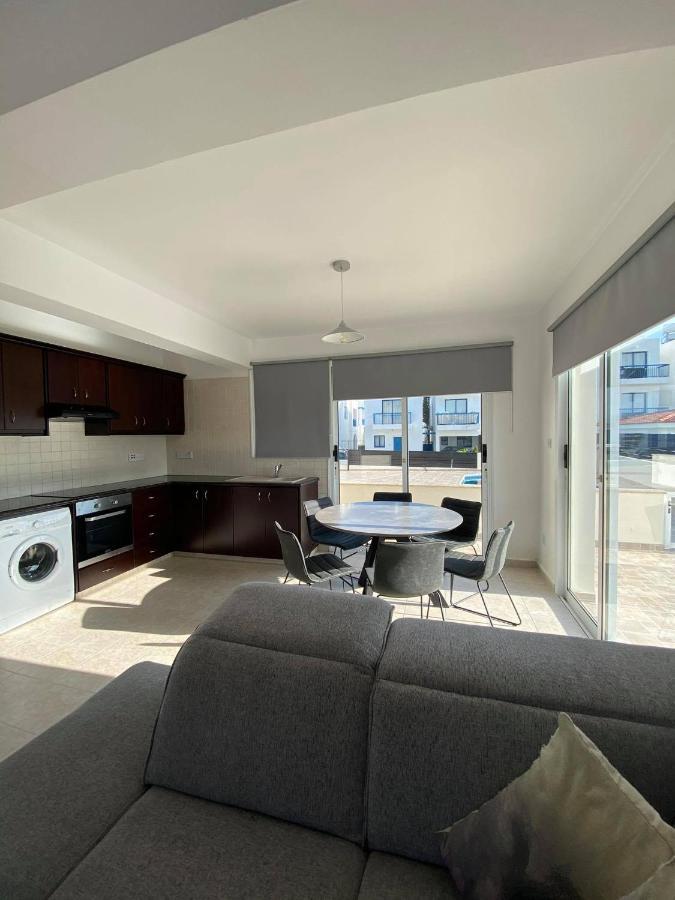 Apartment Cosy In Kato With Pool Access Paphos